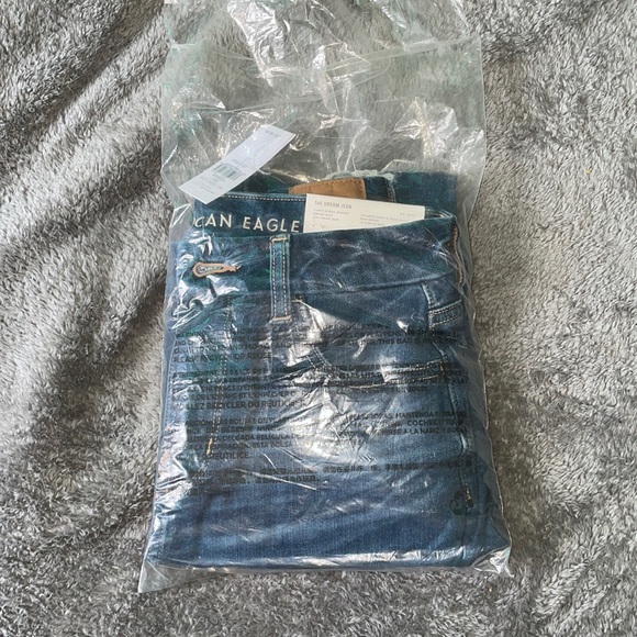American Eagle Dream Curvy Jeans 